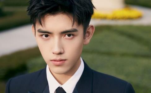 娱乐吃瓜君陈飞宇罗云熙,娱乐圈的“吃瓜”风云人物